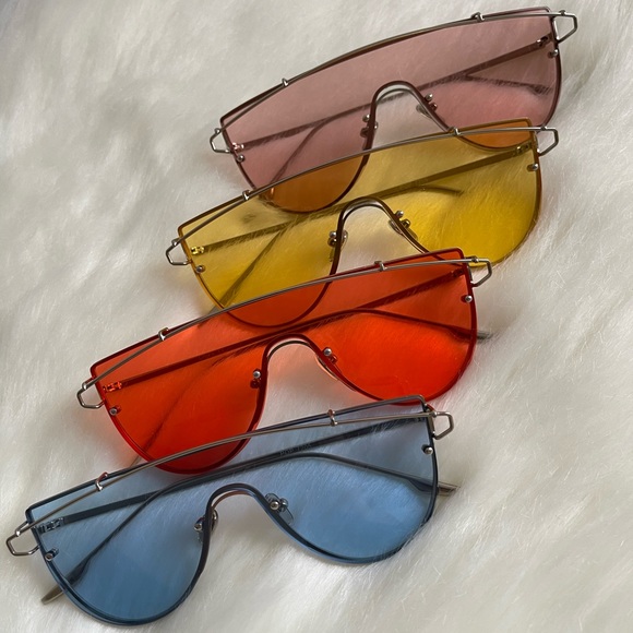 Sunglasses - Picture 6 of 7